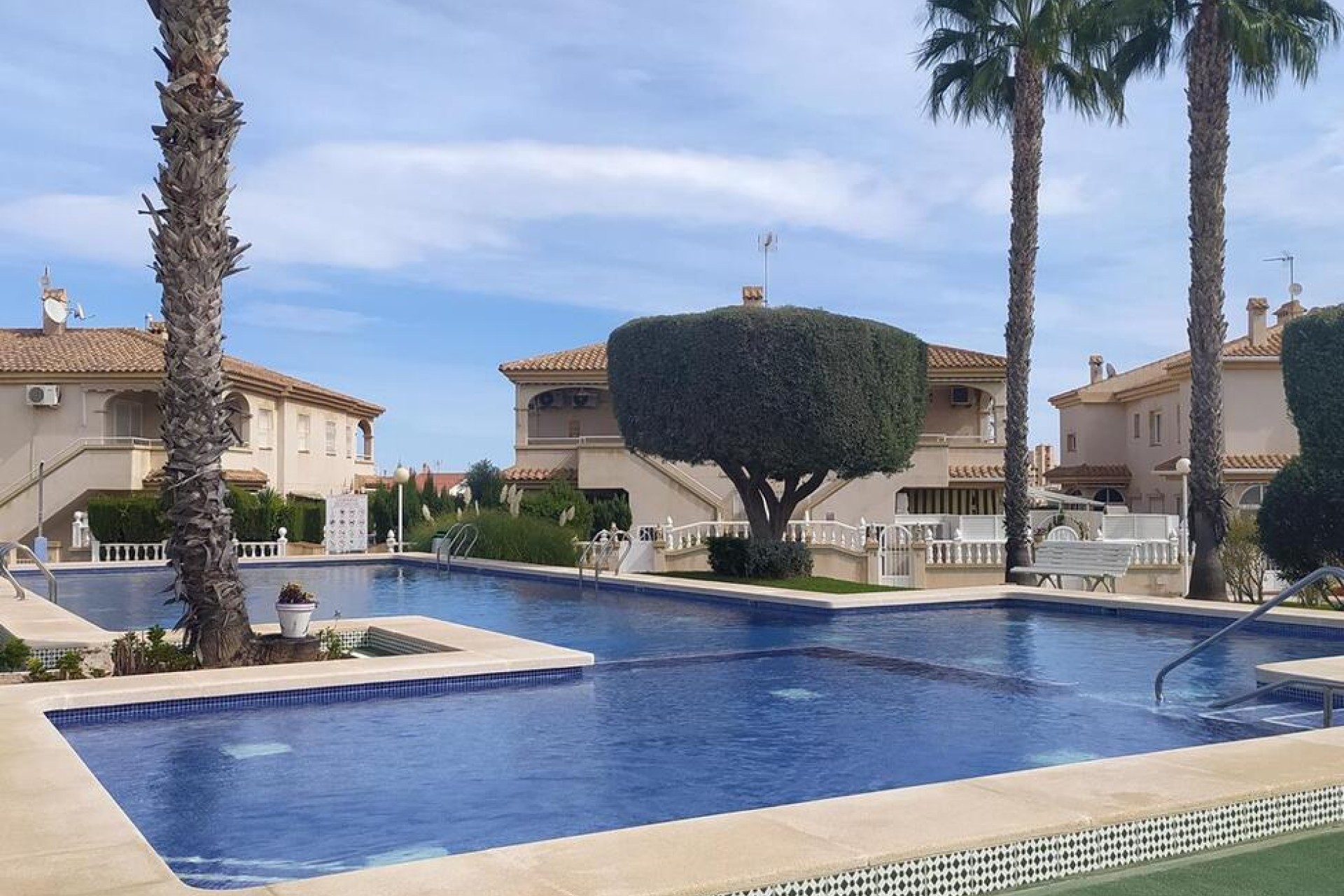 Brukt - Bungalow -
Torrevieja - Torreblanca