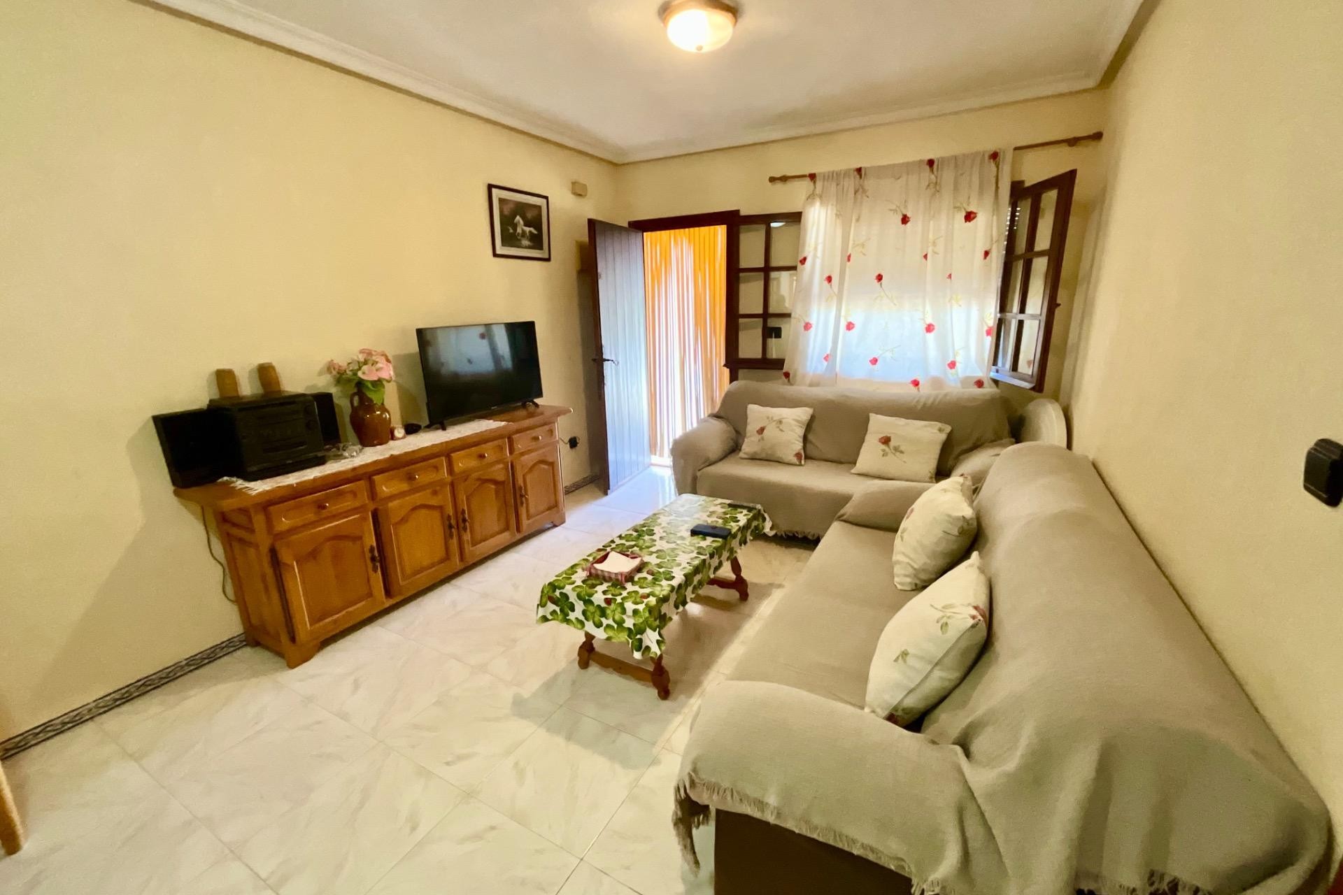 Brukt - Bungalow -
Torrevieja - Torreblanca