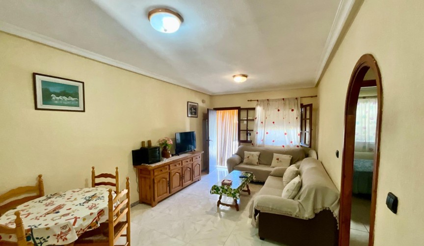 Brukt - Bungalow -
Torrevieja - Torreblanca