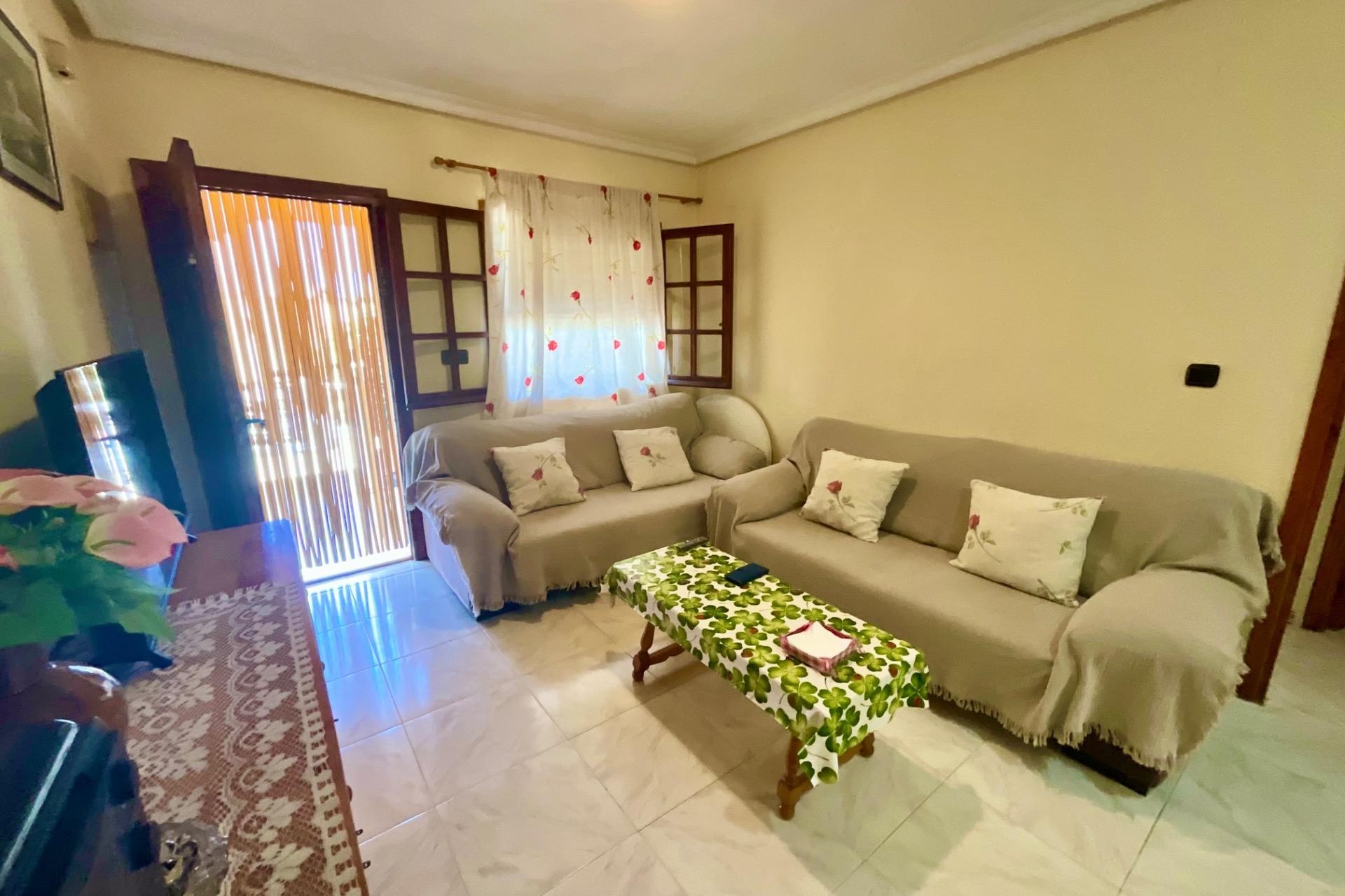 Brukt - Bungalow -
Torrevieja - Torreblanca