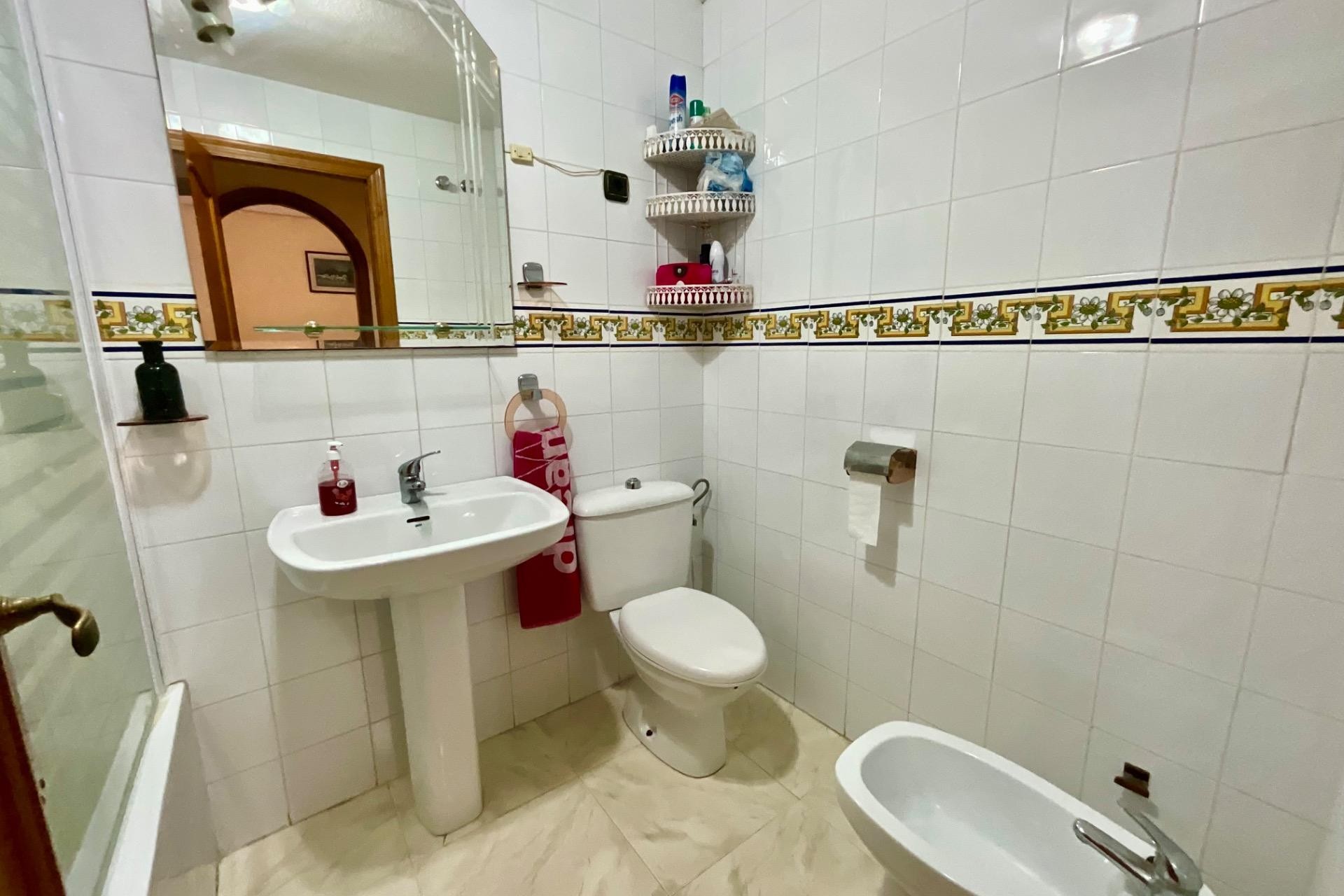 Brukt - Bungalow -
Torrevieja - Torreblanca