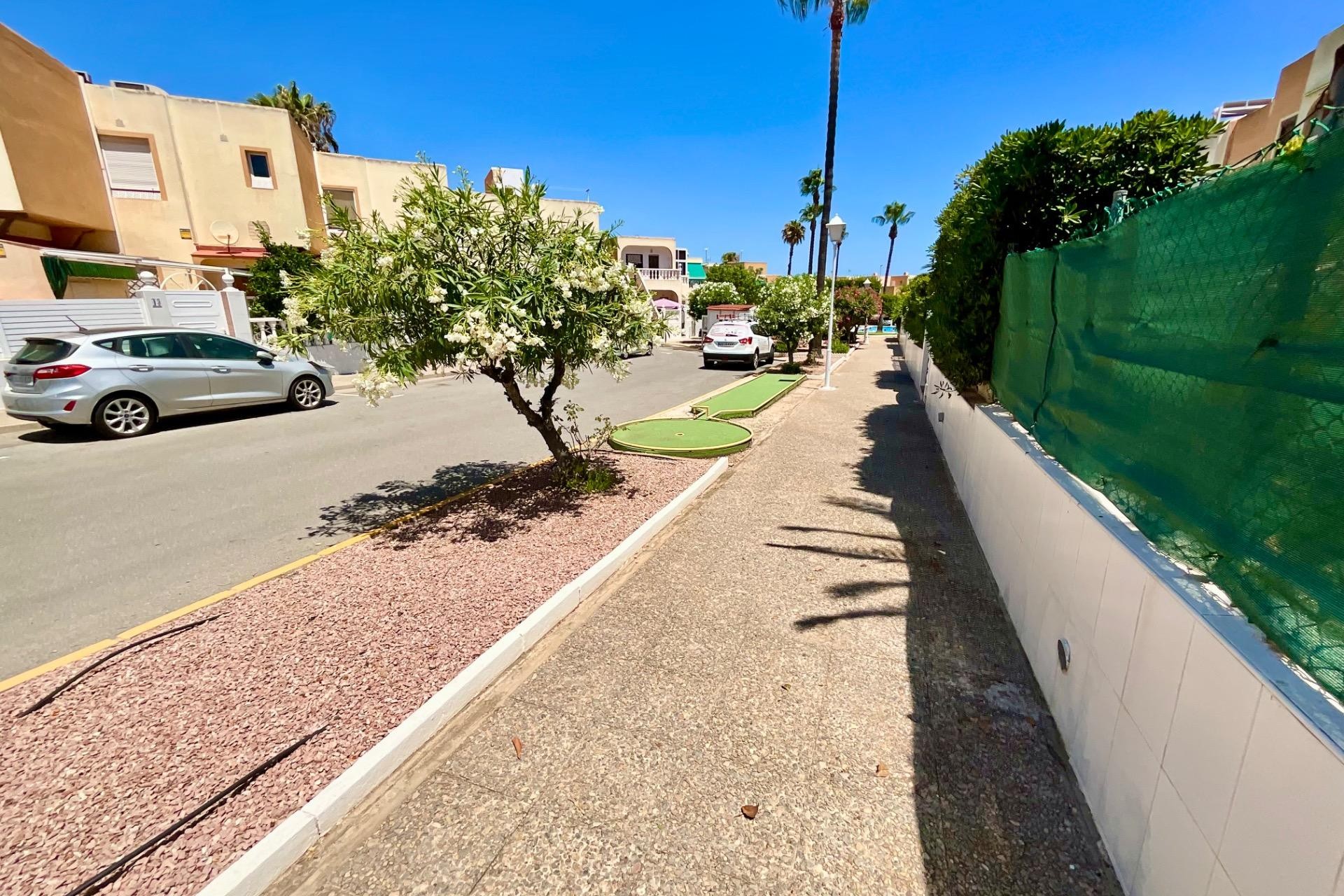 Brukt - Bungalow -
Torrevieja - Torreblanca