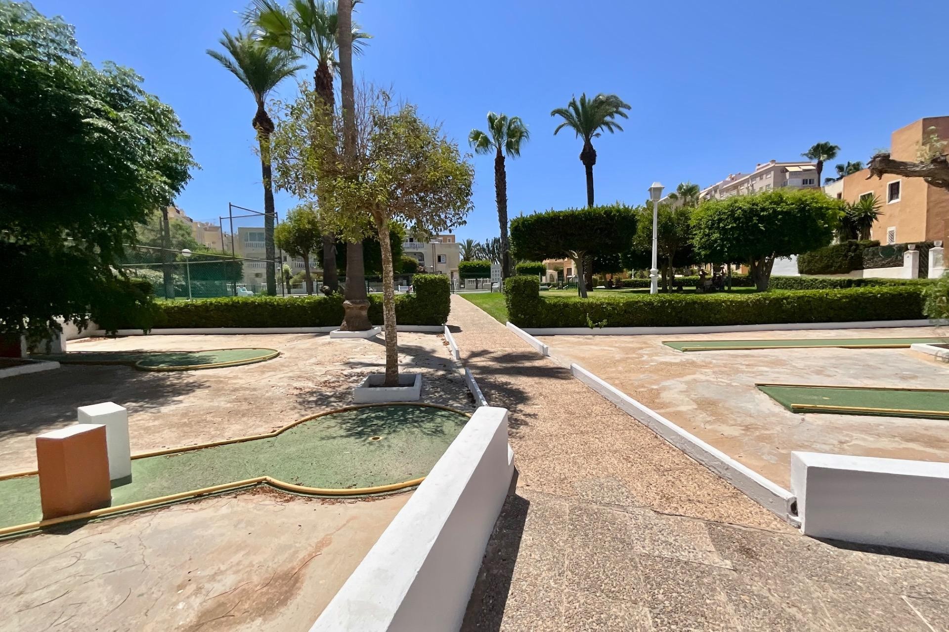 Brukt - Bungalow -
Torrevieja - Torreblanca