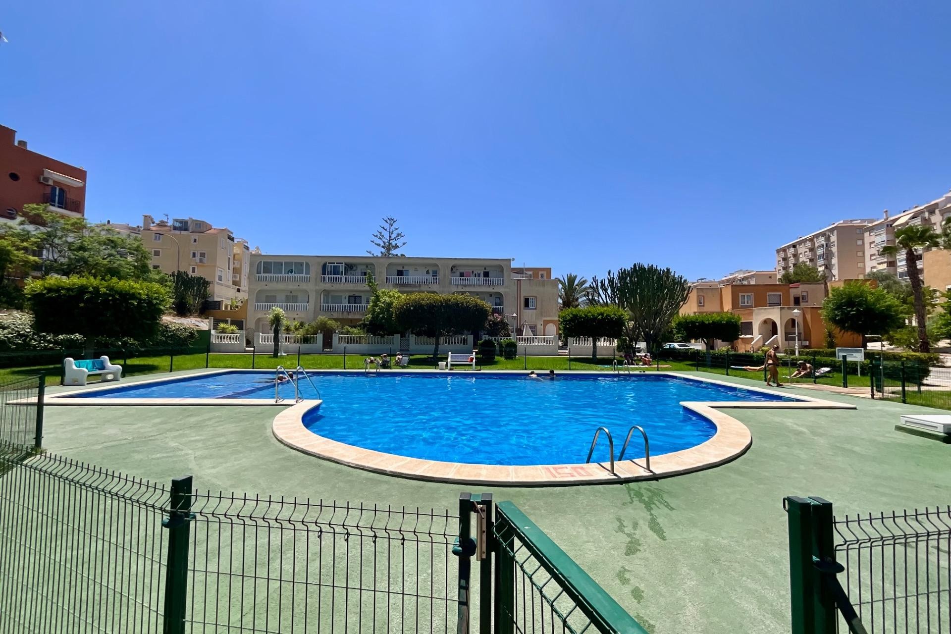 Brukt - Bungalow -
Torrevieja - Torreblanca