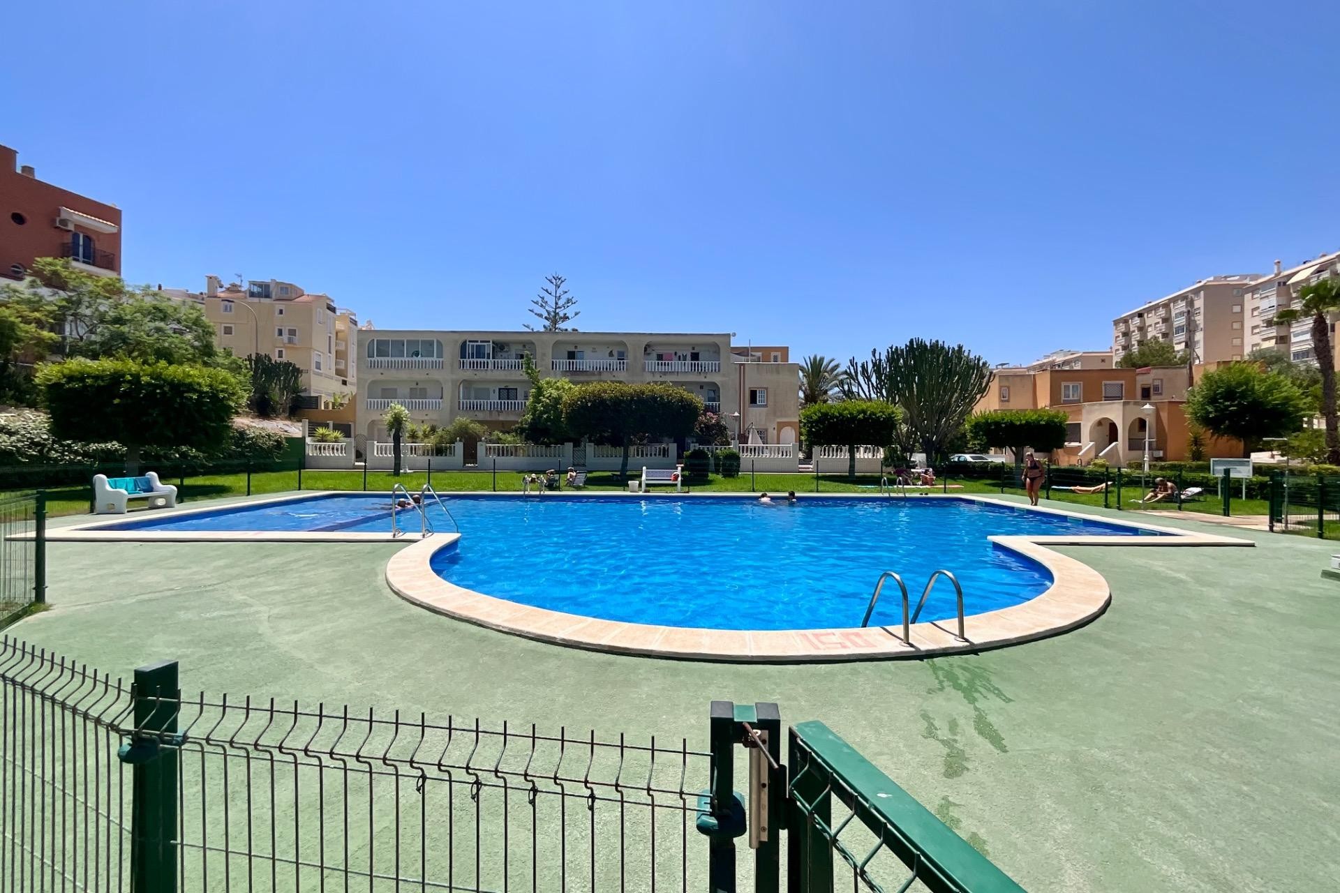 Brukt - Bungalow -
Torrevieja - Torreblanca
