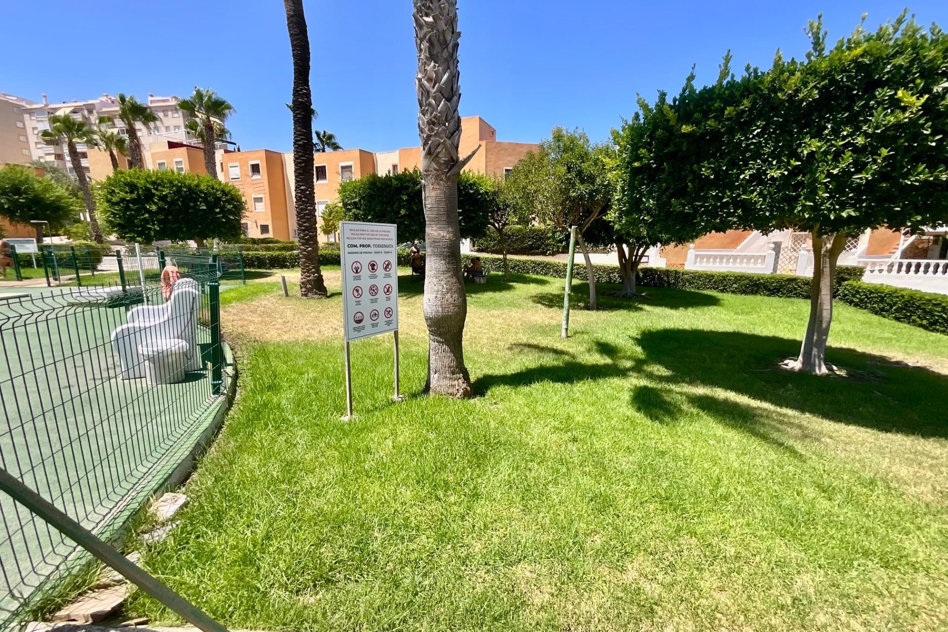 Brukt - Bungalow -
Torrevieja - Torreblanca