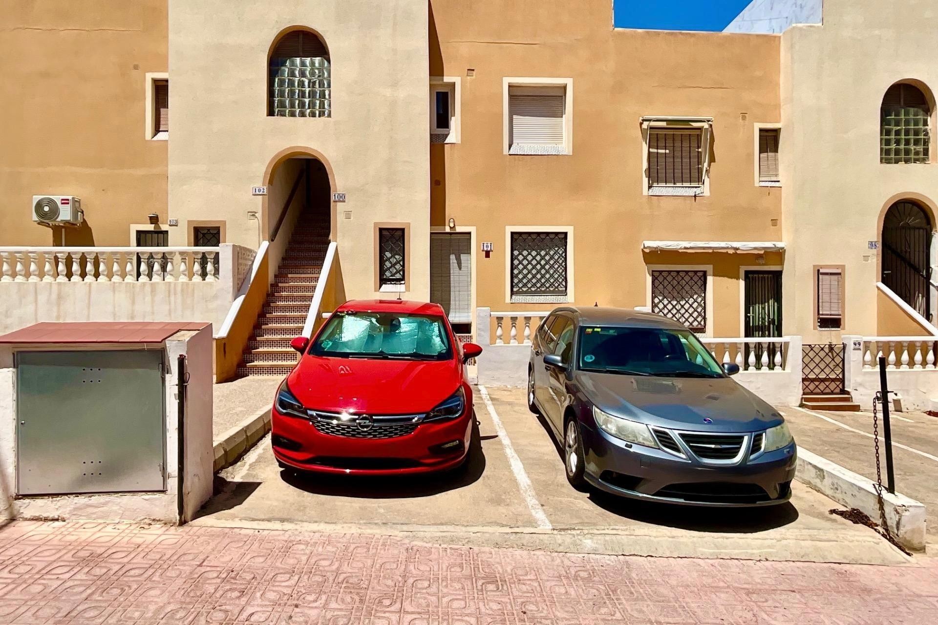 Brukt - Bungalow -
Torrevieja - Torreblanca