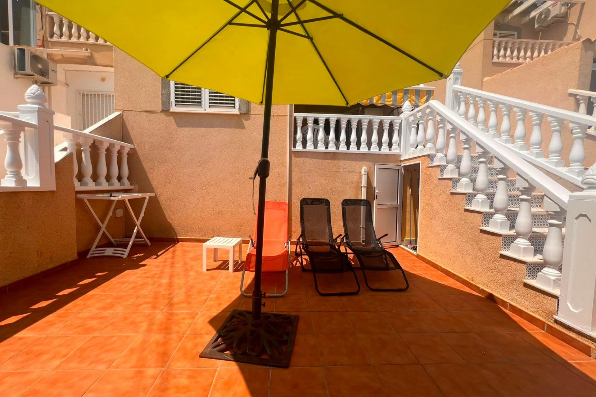 Brukt - Bungalow -
Torrevieja - Torrejón