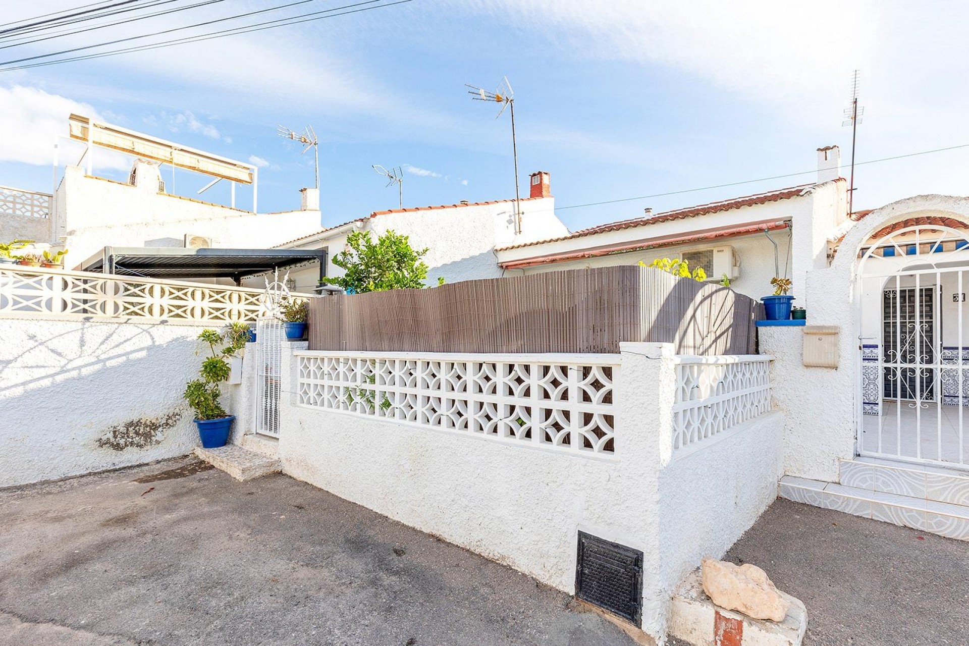 Brukt - Bungalow -
Torrevieja - Torretas