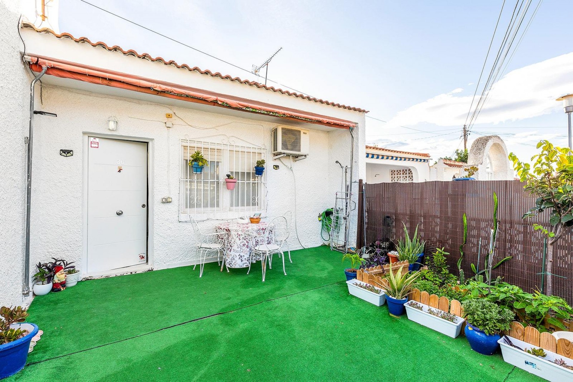 Brukt - Bungalow -
Torrevieja - Torretas