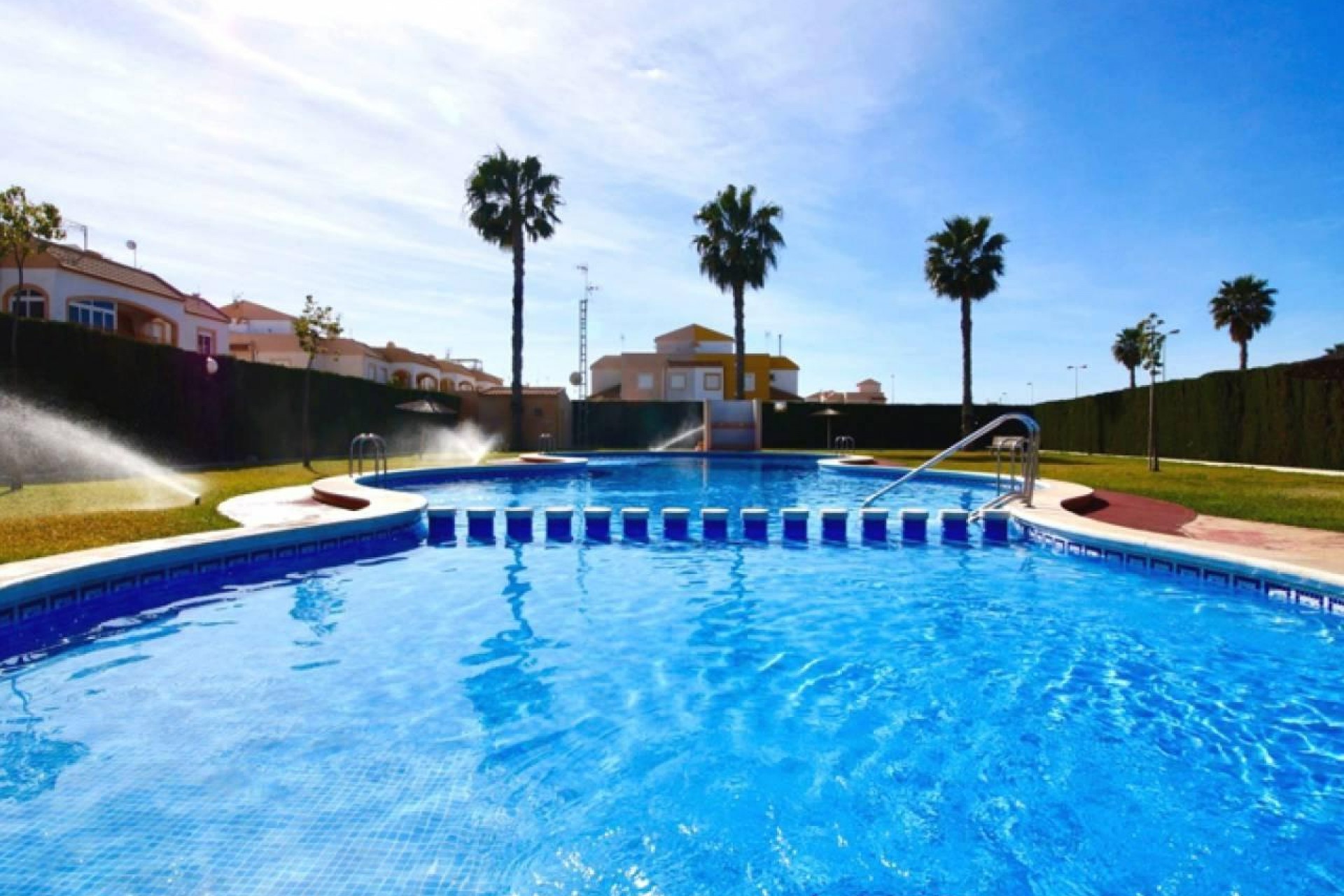 Brukt - Bungalow -
Torrevieja - Torretas