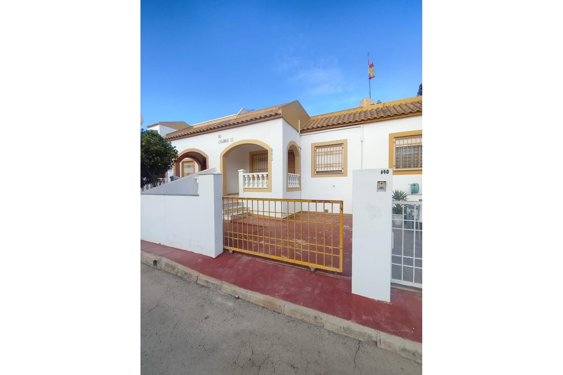 Brukt - Bungalow -
Torrevieja - Torretas