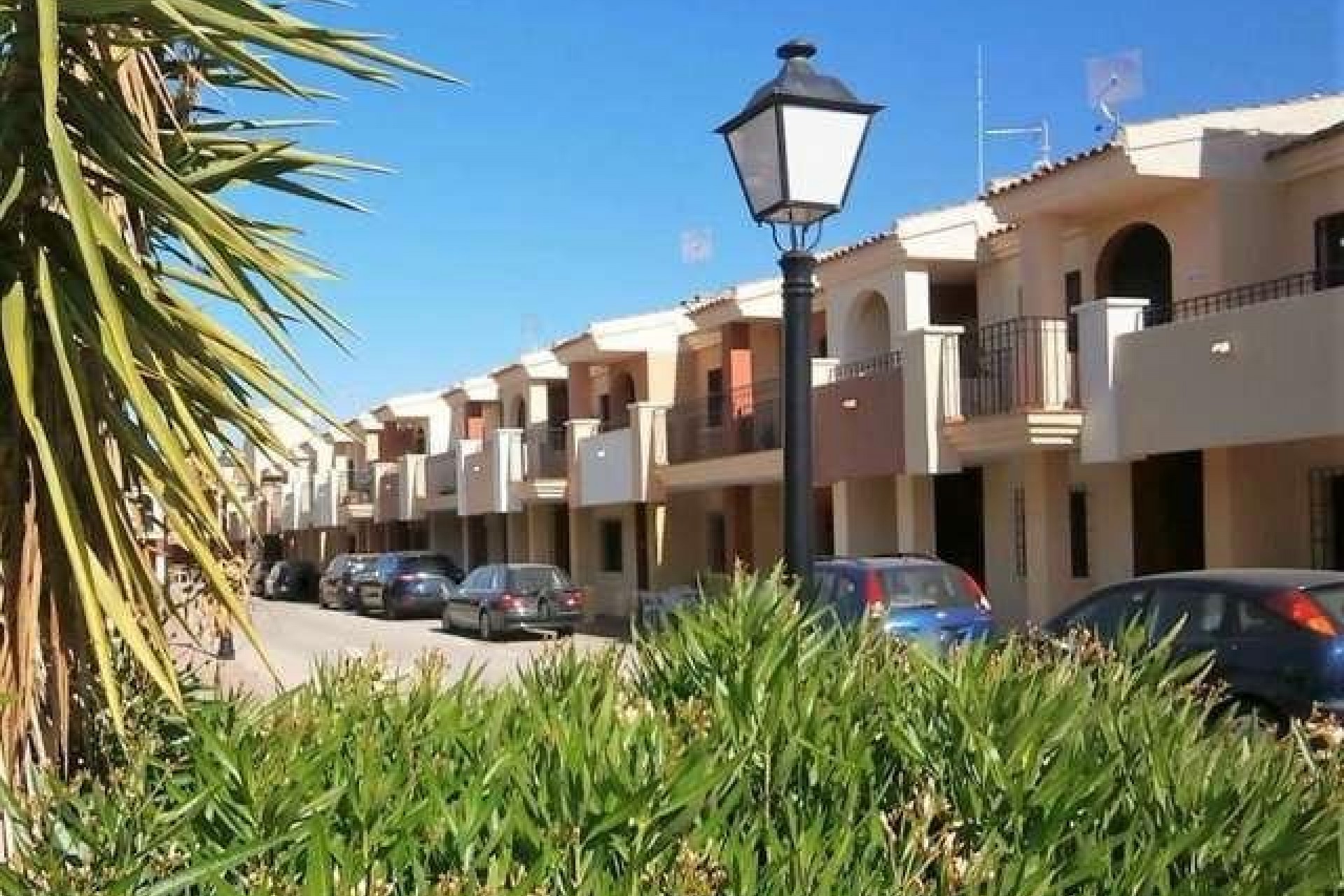 Brukt - Bungalow -
Torrevieja - Torretas