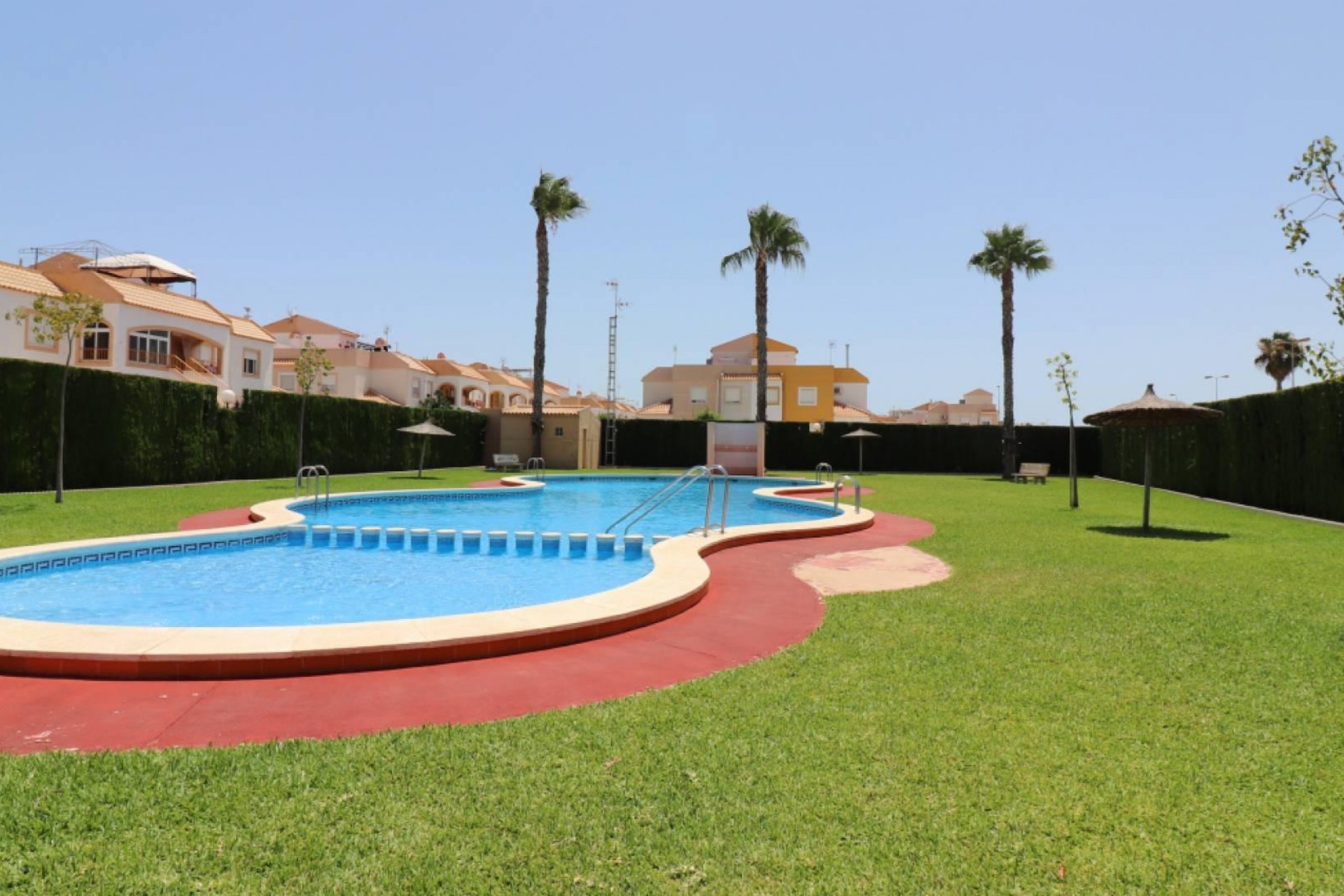 Brukt - Bungalow -
Torrevieja - Torretas