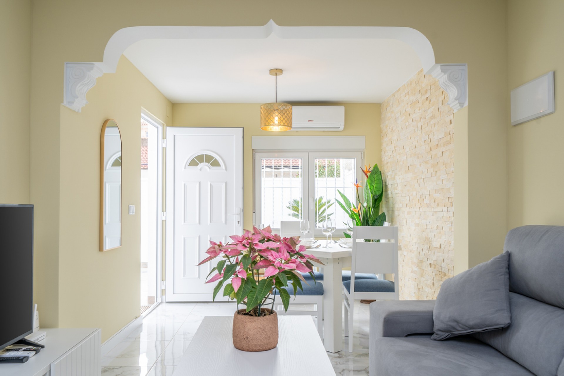 Brukt - Bungalow -
Torrevieja - Torretas