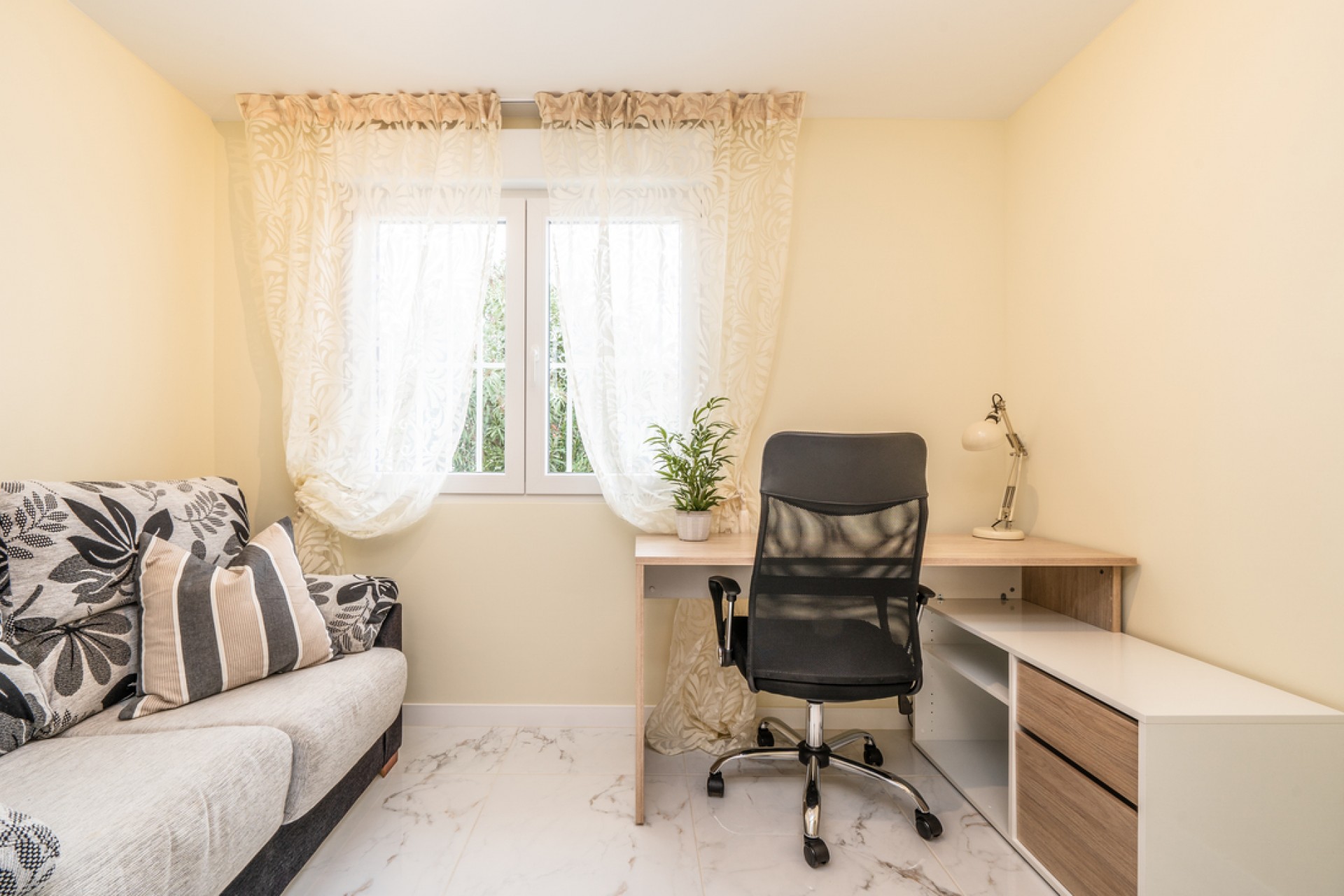 Brukt - Bungalow -
Torrevieja - Torretas