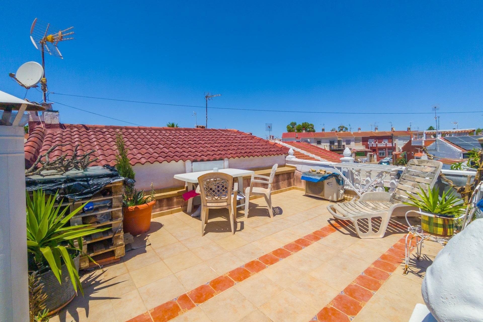 Brukt - Bungalow -
Torrevieja - Torretas