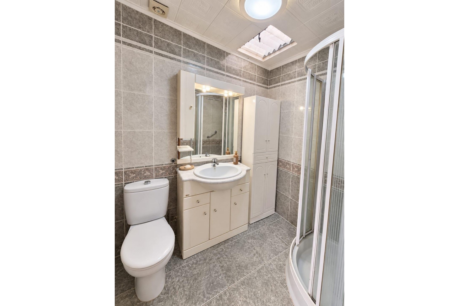Brukt - Bungalow -
Torrevieja - Torretas