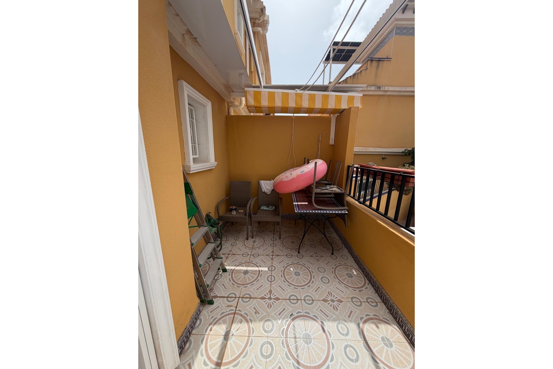 Brukt - Bungalow -
Torrevieja - Zona Los Frutales