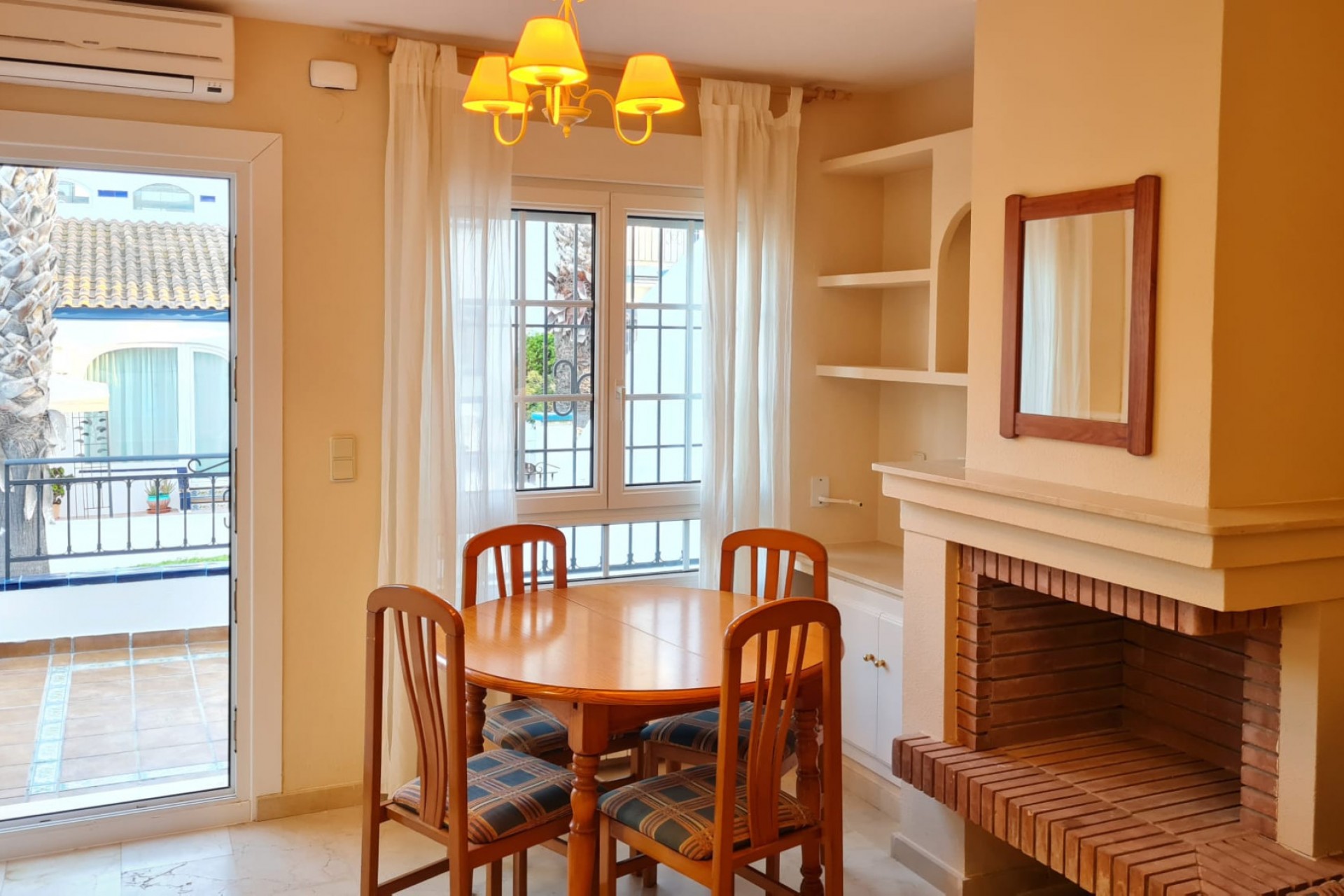 Brukt - Bungalow -
Villamartin - Costa Blanca