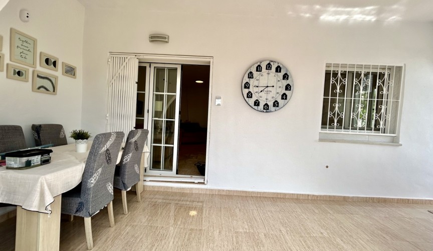 Brukt - Bungalow -
Villamartin - Costa Blanca