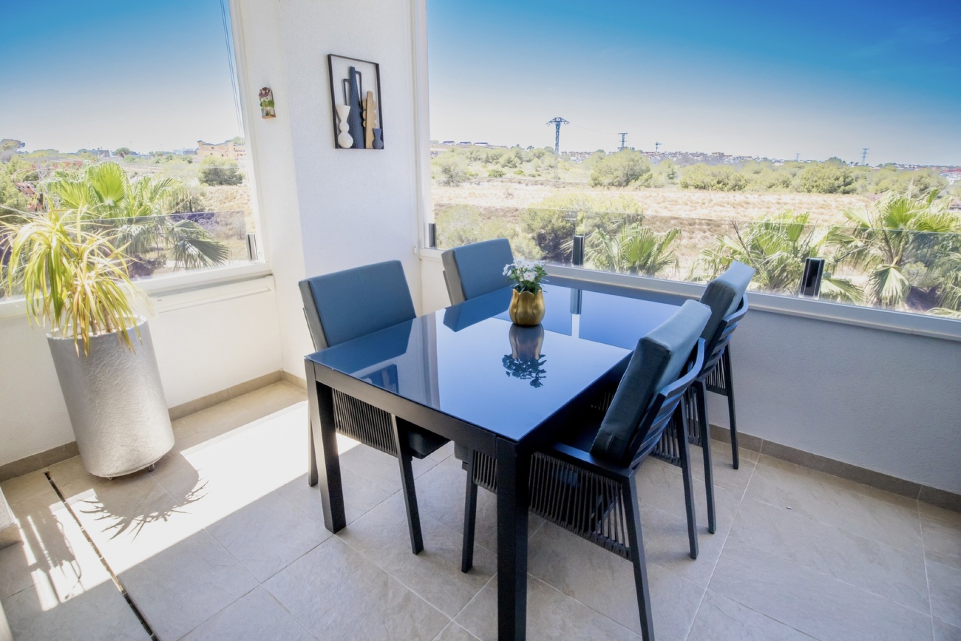 Brukt - Penthouse Penthouse -
Los Altos - AMANECER