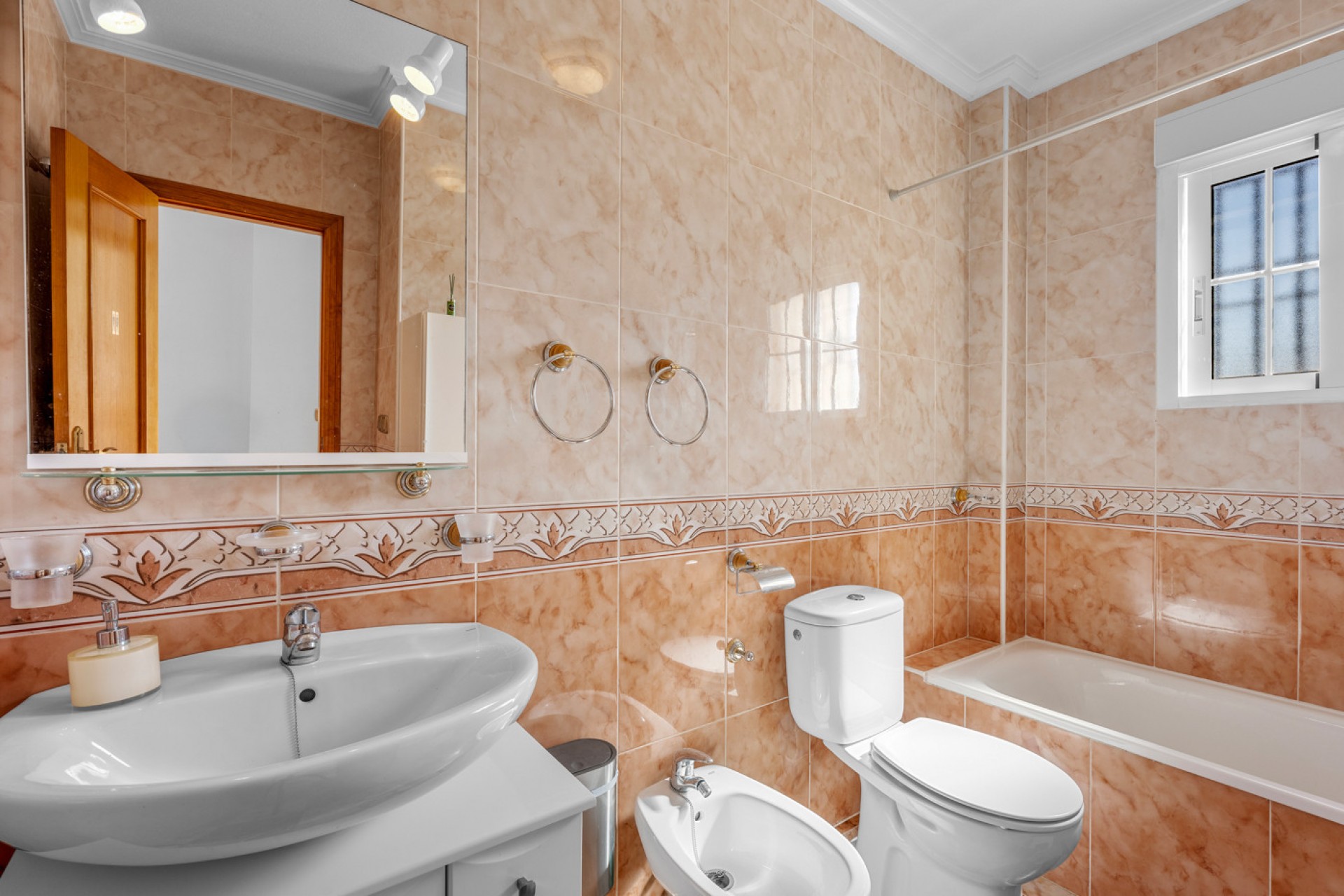 Brukt - Quad House -
Cabo Roig - Costa Blanca