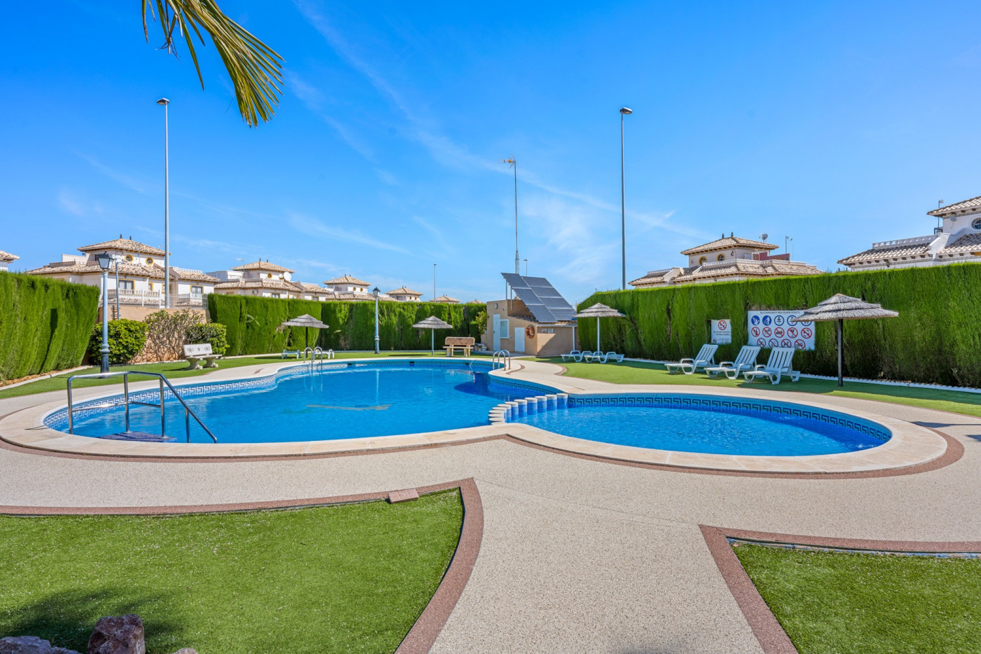 Brukt - Quad House -
Cabo Roig - Costa Blanca