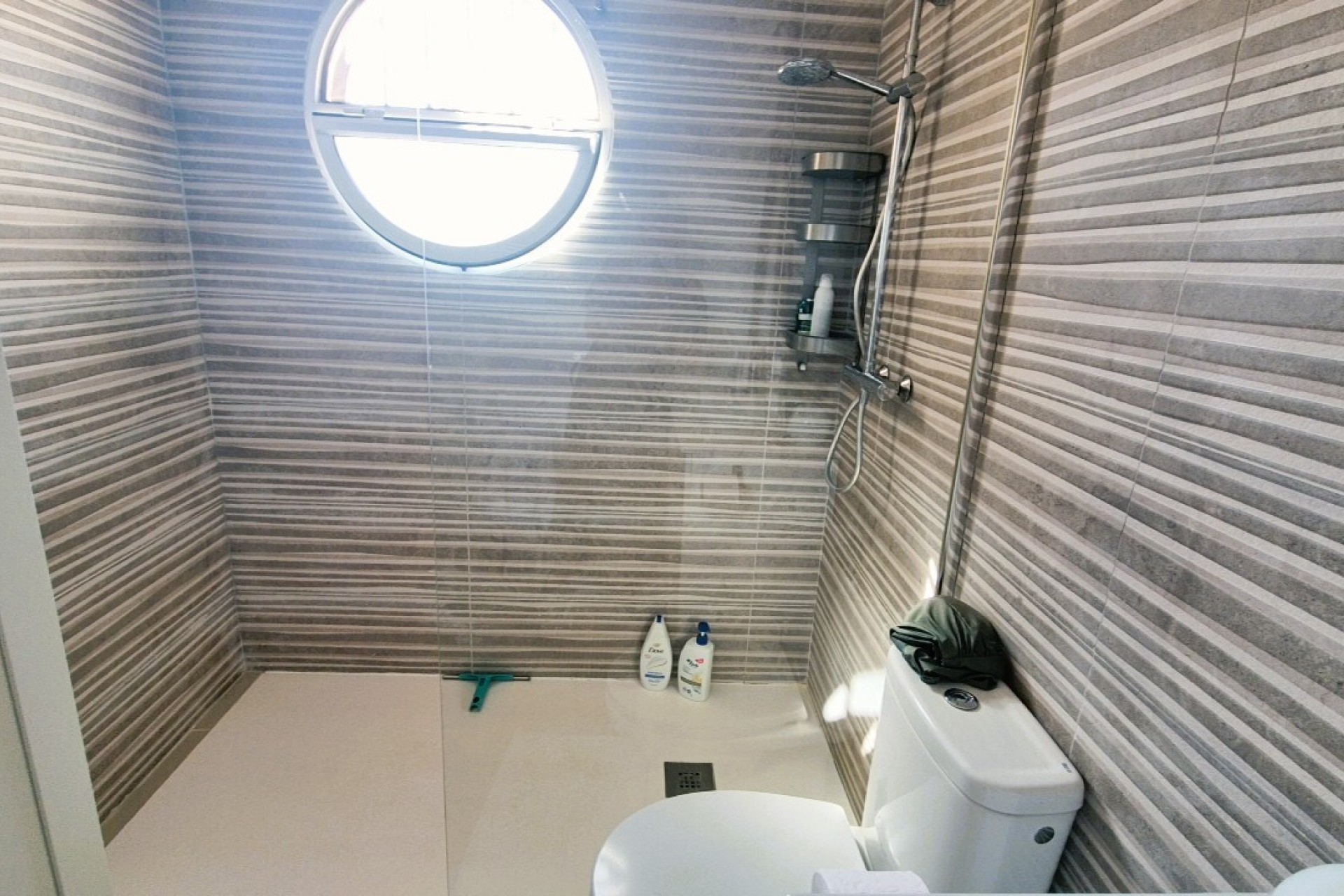 Brukt - Quad House -
El Galan - Inland