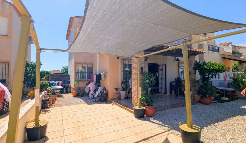 Brukt - Quad House -
Lo Crispin - Inland