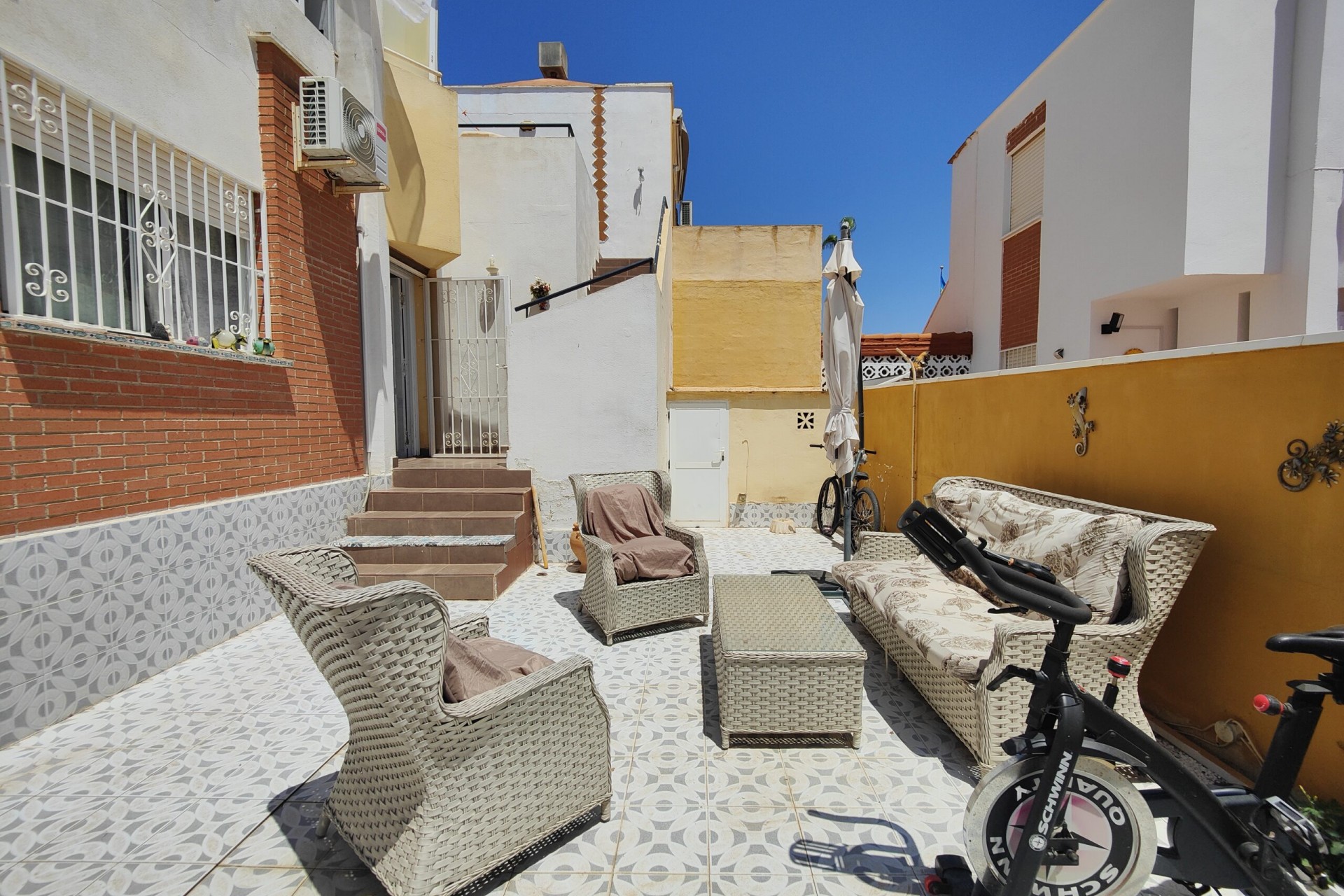 Brukt - Quad House -
Orihuela Costa - Costa Blanca