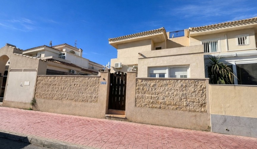 Brukt - Quad House -
Orihuela Costa - Costa Blanca