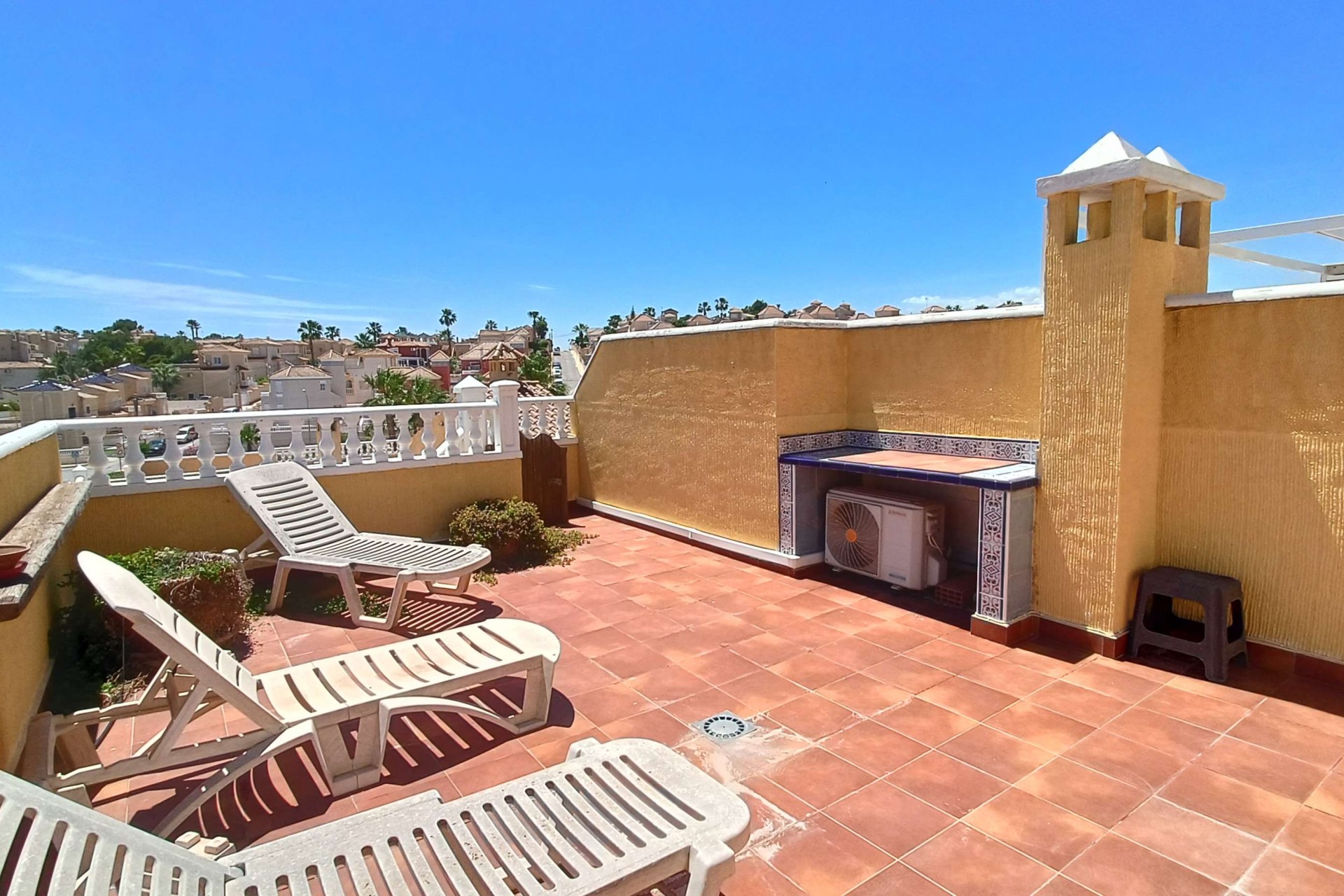 Brukt - Quad House -
Orihuela Costa - Costa Blanca