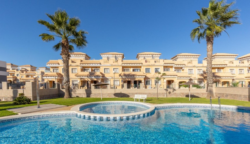 Brukt - Quad House -
Orihuela Costa - PAU 8