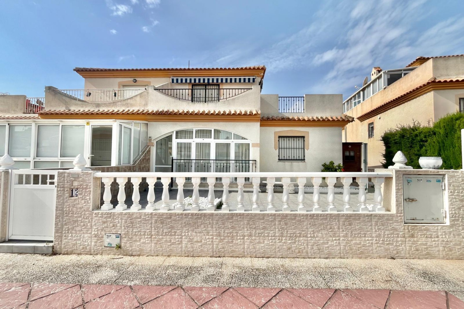 Brukt - Quad House -
Orihuela Costa - Playa Flamenca