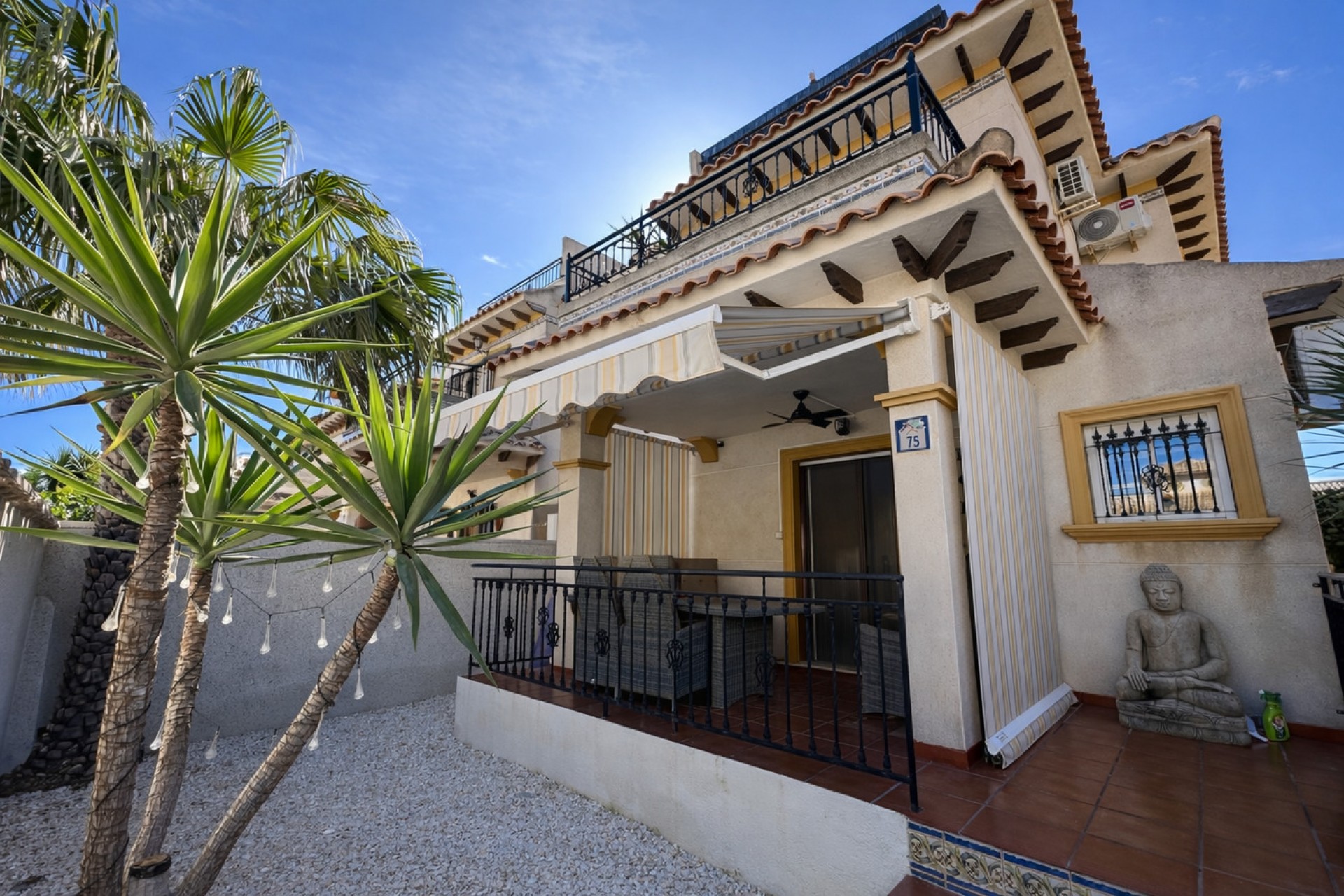 Brukt - Quad House -
Orihuela Costa - Villa's San Jose IV