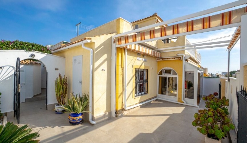 Brukt - Quad House Penthouse -
Orihuela Costa - Serena 5