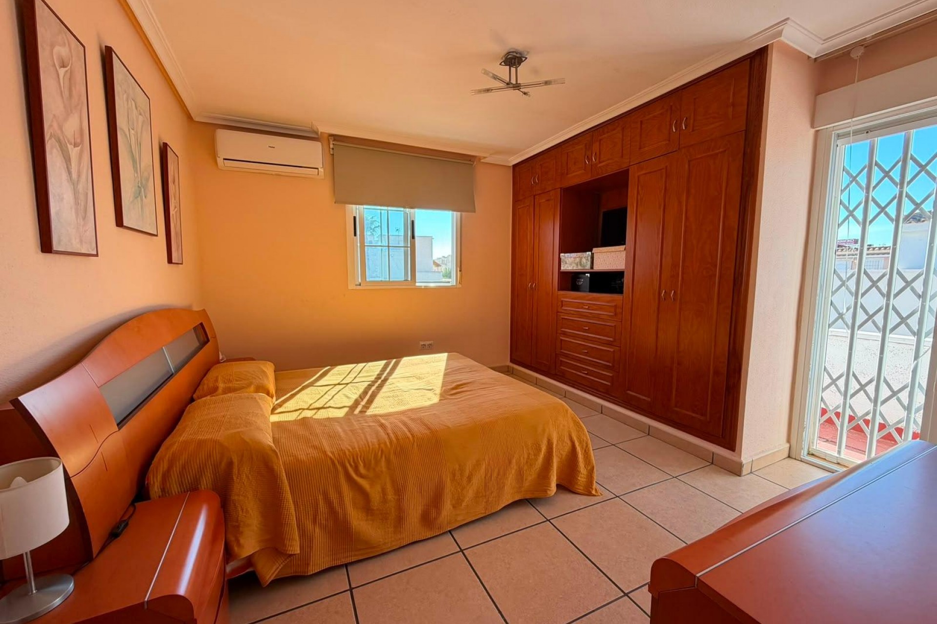 Brukt - Quad House -
Torrevieja - Carrefour
