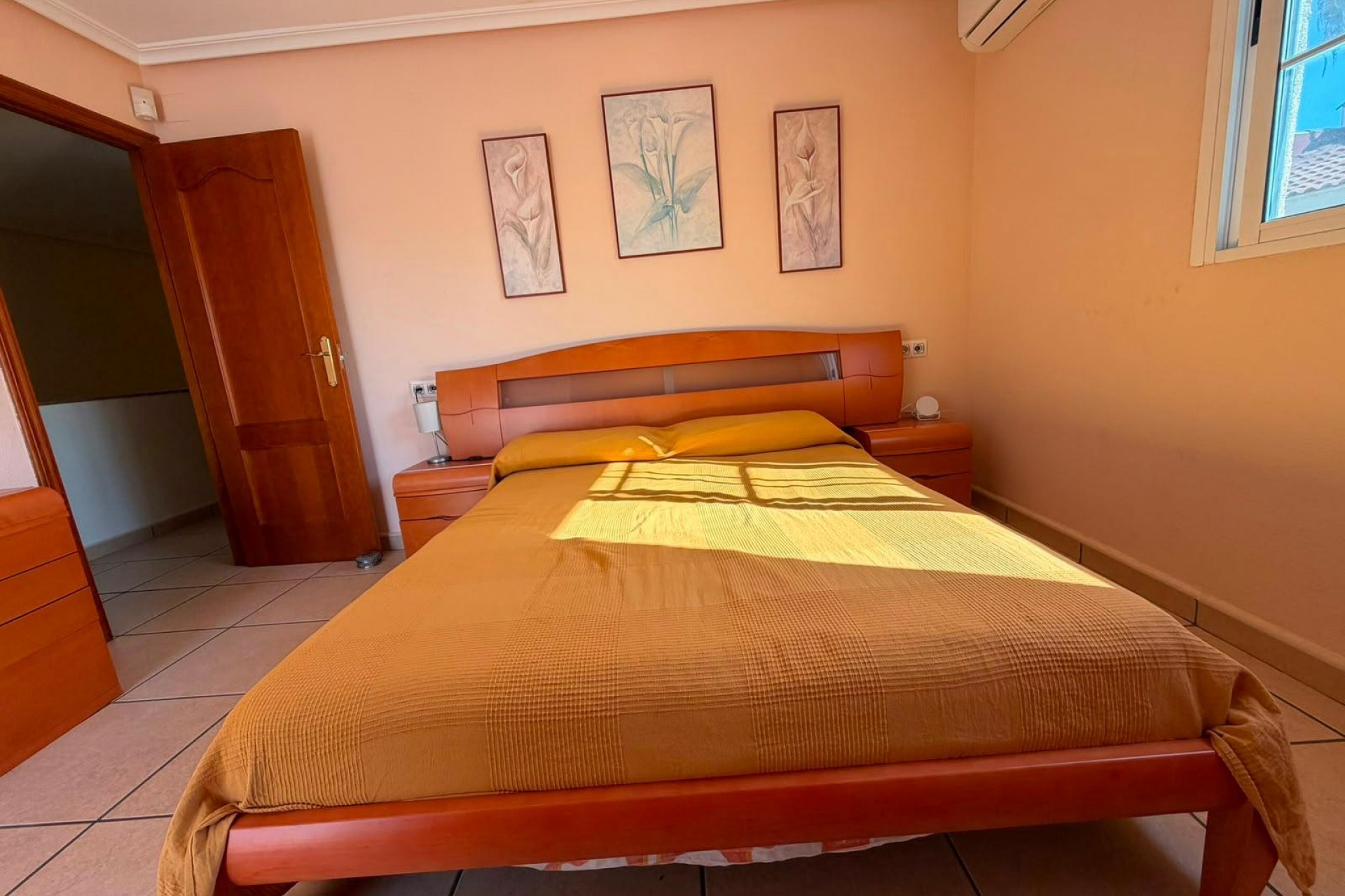 Brukt - Quad House -
Torrevieja - Carrefour