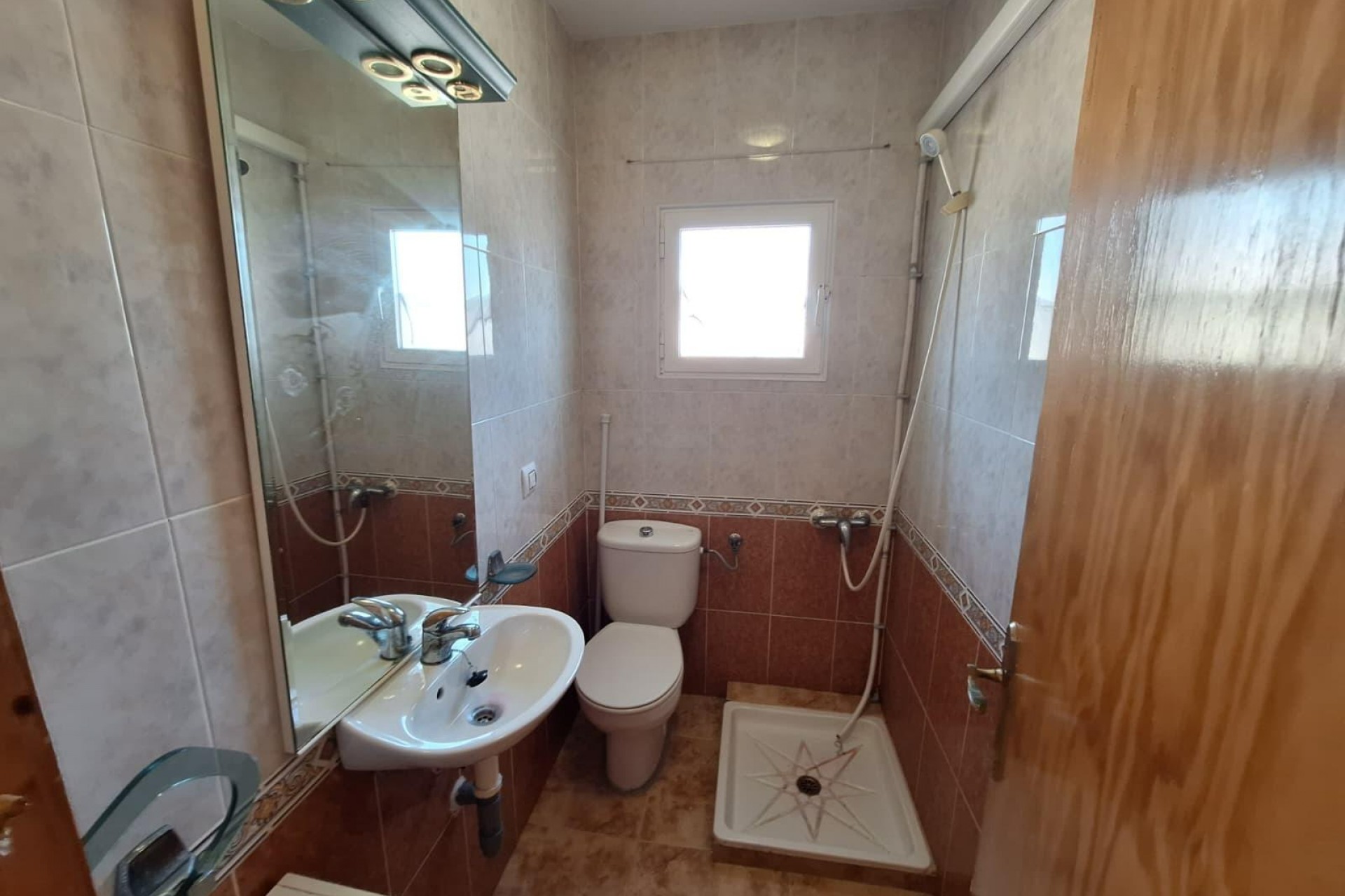 Brukt - Quad House -
Torrevieja - Carrefour
