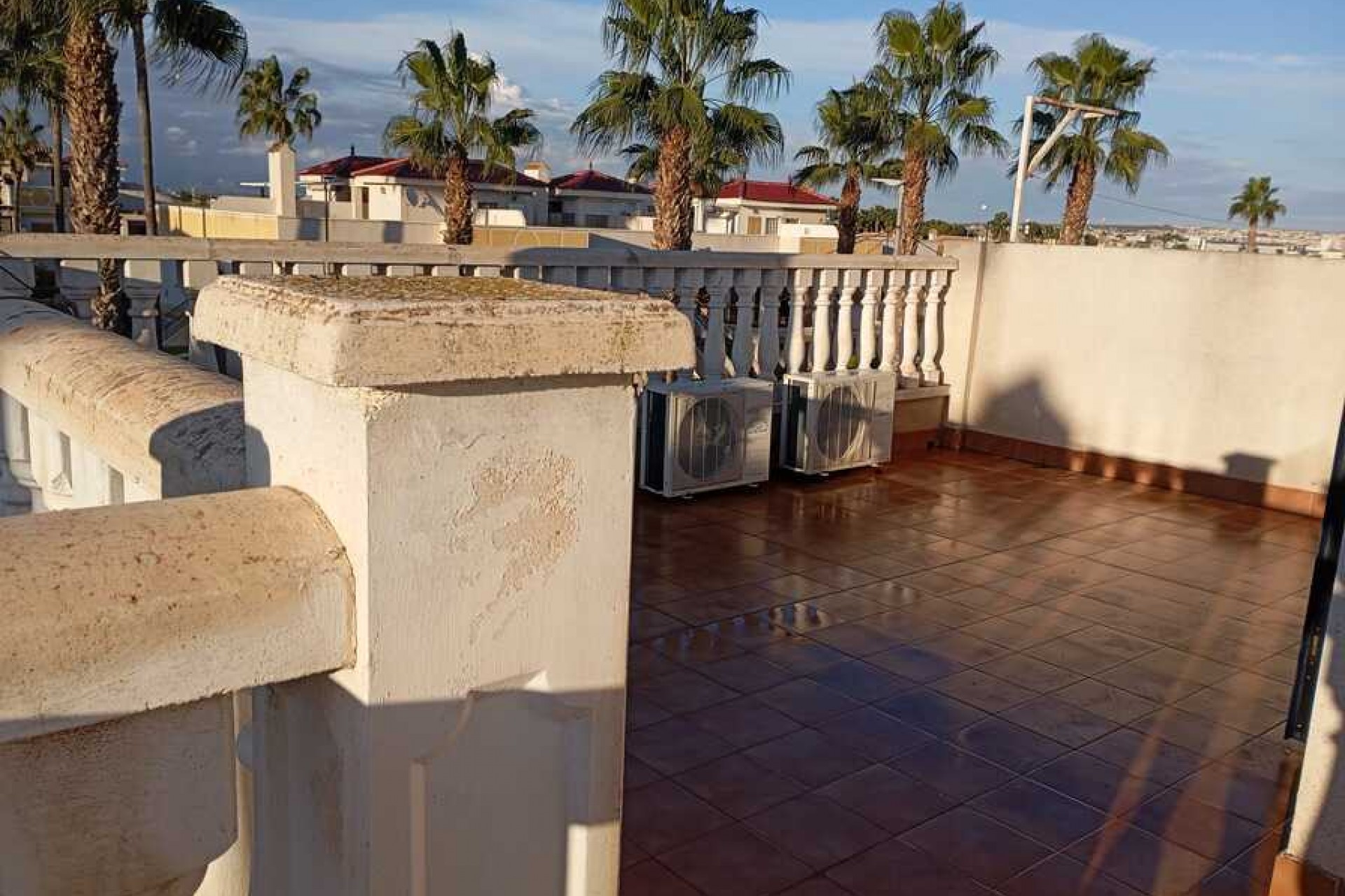 Brukt - Quad Villa -
Daya Vieja - Costa Blanca