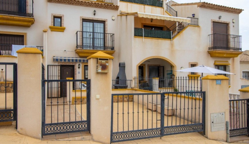 Brukt - Quad Villa -
Orihuela Costa - Costa Blanca