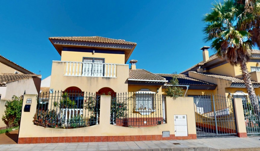 Brukt - Semi Detached -
Los Alcazares - Costa Calida