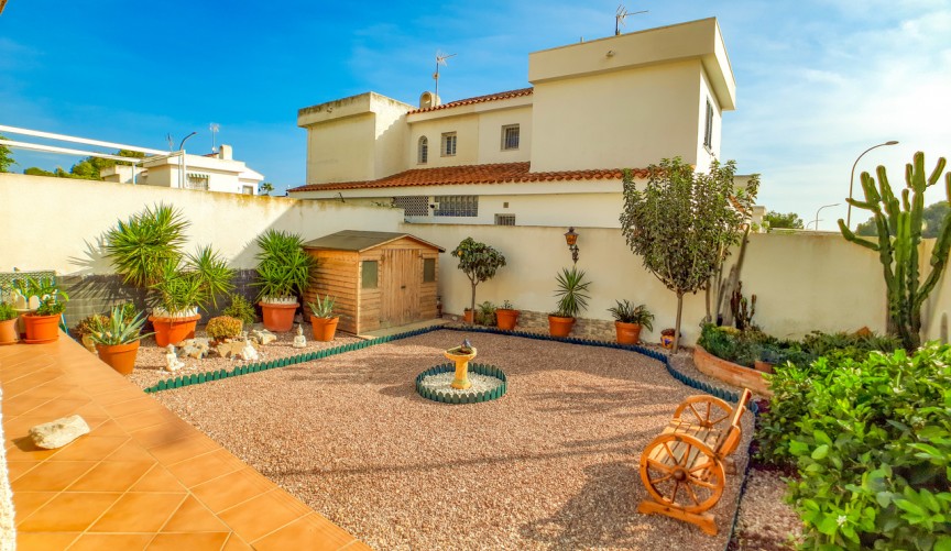 Brukt - Semi Detached -
Orihuela Costa - Costa Blanca