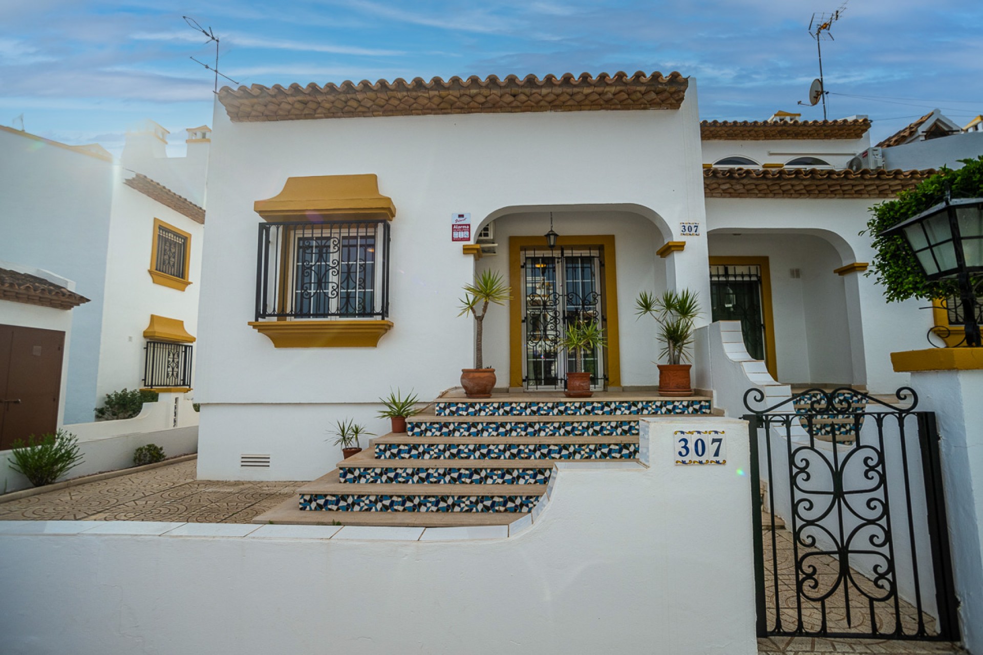 Brukt - Semi Detached -
Orihuela Costa - Costa Blanca