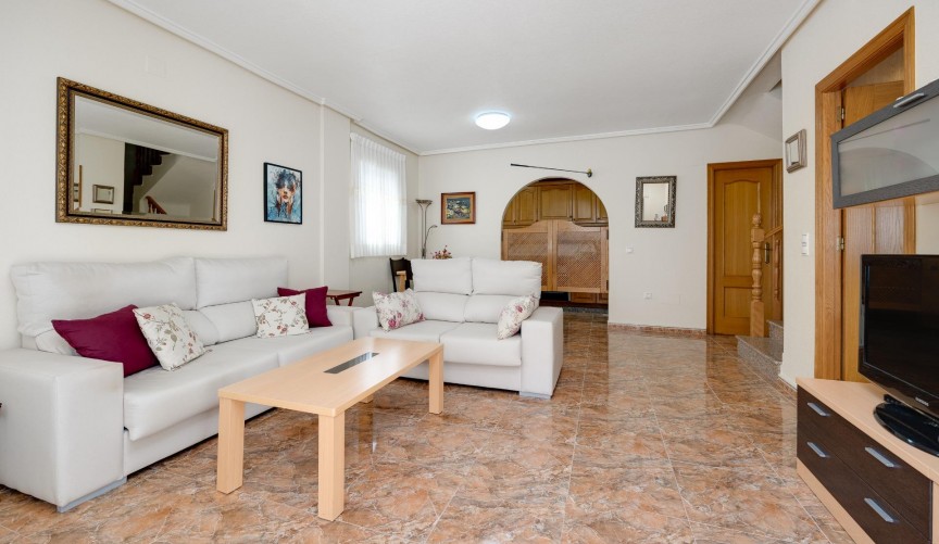 Brukt - Semi Detached -
Orihuela Costa - Villamartín