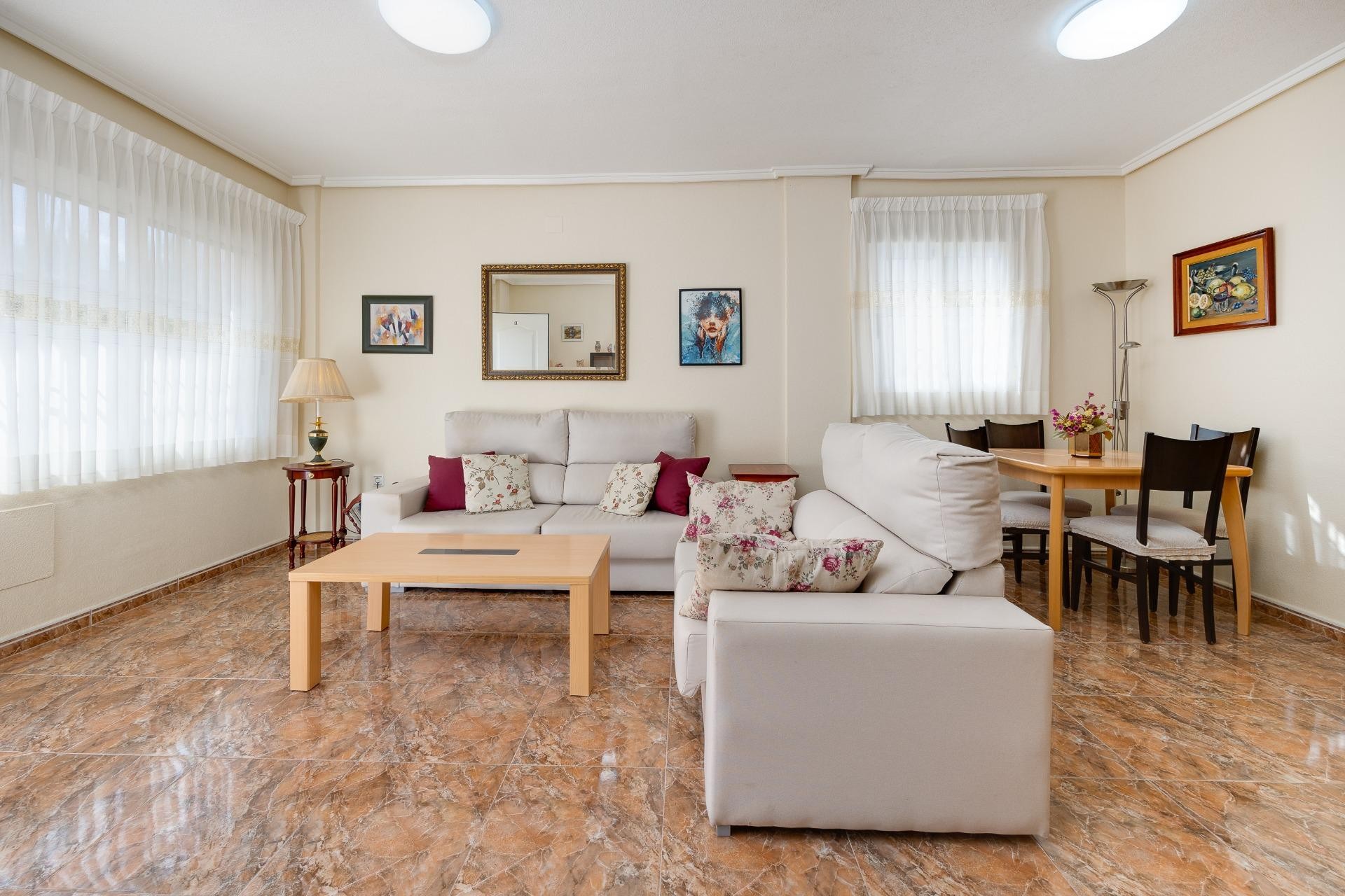 Brukt - Semi Detached -
Orihuela Costa - Villamartín