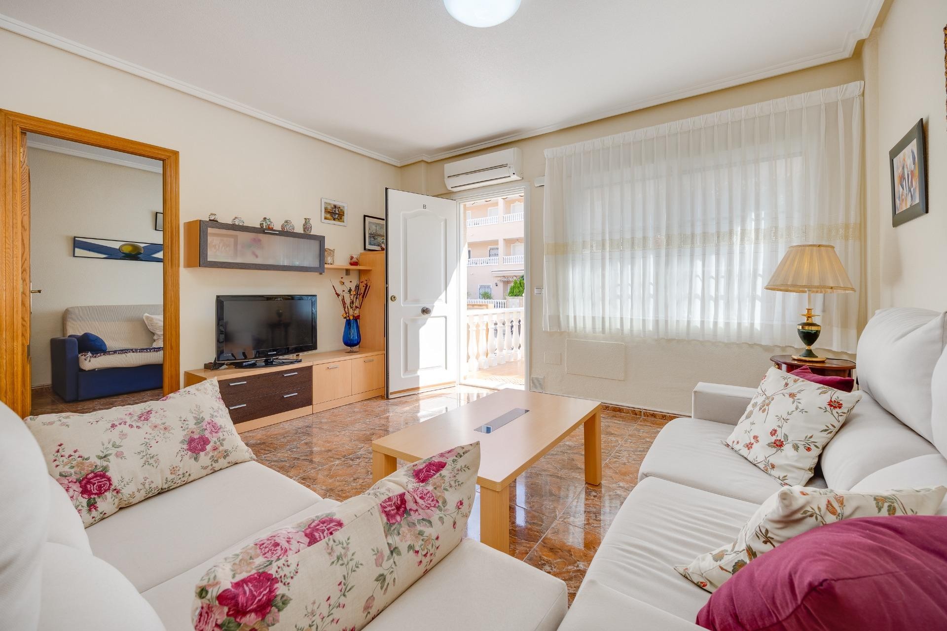 Brukt - Semi Detached -
Orihuela Costa - Villamartín