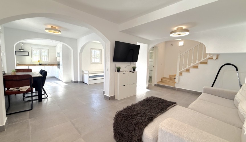 Brukt - Semi Detached -
Orihuela - Inland