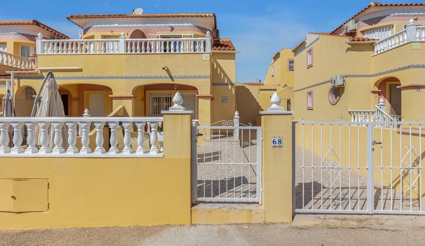 Brukt - Semi Detached Penthouse -
Orihuela Costa - Costa Blanca